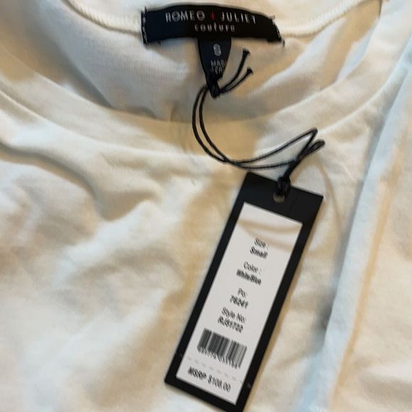 Romeo and Juliet White Seersucker Ruffle Top Small - Picture 4 of 4